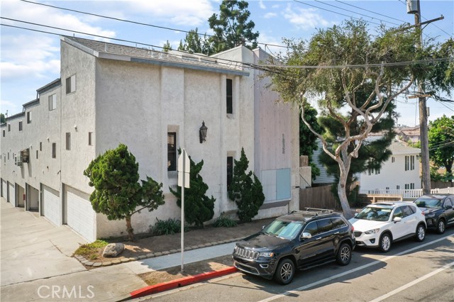 1906 Grant Avenue, Redondo Beach, California 90278, 2 Bedrooms Bedrooms, ,1 BathroomBathrooms,Residential,Sold,Grant,SB21191966