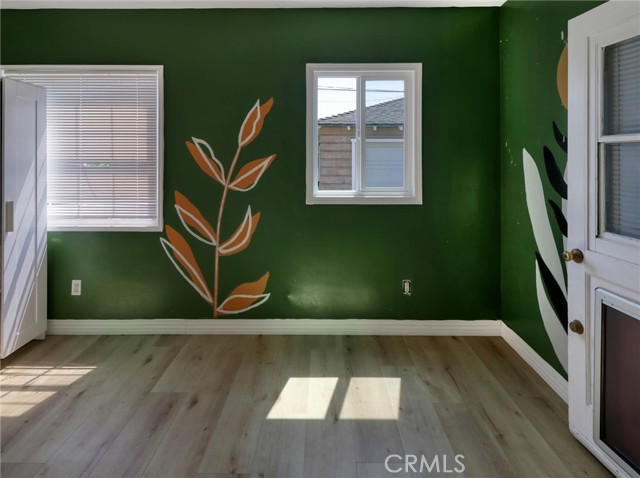 5960 Lime Avenue, Long Beach CA: https://media.crmls.org/medias/8f201442-e703-49bb-9320-17c1f2fe4c33.jpg