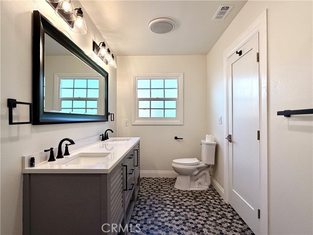 Detail Gallery Image 23 of 30 For 9912 Newcomb Ave, Whittier,  CA 90603 - 5 Beds | 3 Baths