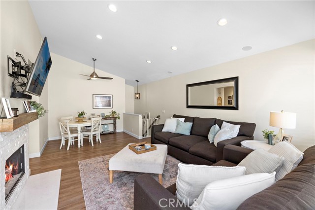 Detail Gallery Image 7 of 31 For 26433 Portola, Mission Viejo,  CA 92692 - 2 Beds | 2 Baths