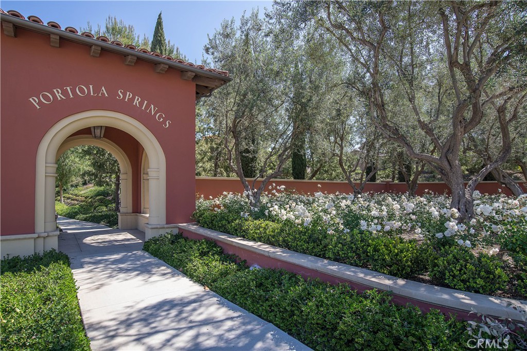 MLS #OC25228348 image #30