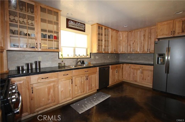 Detail Gallery Image 8 of 57 For 7497 Harrington Flat Rd, Cobb,  CA 95451 - 5 Beds | 4 Baths
