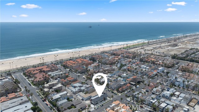 228 20th Street, Huntington Beach CA: https://media.crmls.org/medias/8f21864b-a232-4877-a19b-7e2d0bbf729a.jpg