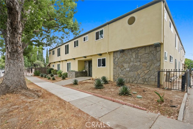 Detail Gallery Image 2 of 20 For 611 S Orange Ave #10,  Santa Ana,  CA 92701 - 1 Beds | 1 Baths