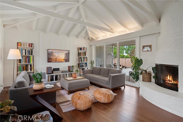 Detail Gallery Image 10 of 46 For 2528 French St, Santa Ana,  CA 92706 - 3 Beds | 3 Baths