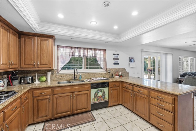 Detail Gallery Image 18 of 40 For 6801 Rycroft, Riverside,  CA 92506 - 4 Beds | 2/1 Baths