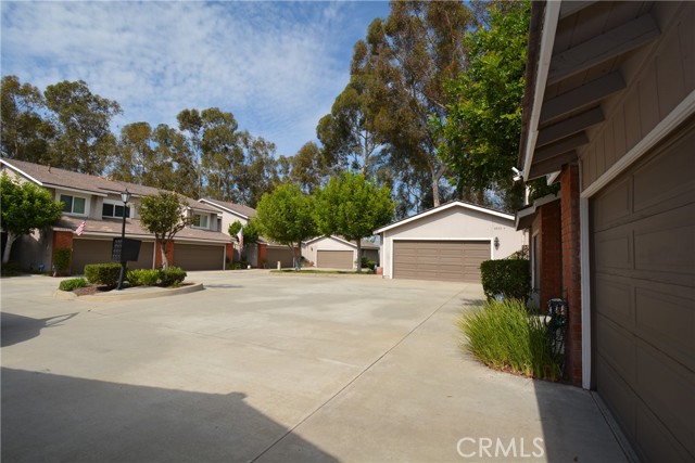 Detail Gallery Image 5 of 35 For 6543 E Camino Vista #2,  Anaheim Hills,  CA 92807 - 3 Beds | 2/1 Baths