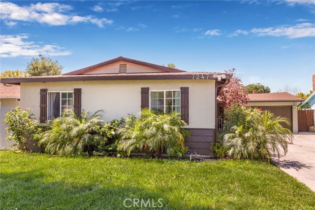 Photo of 7247 Donna Ave, Reseda, CA 91335