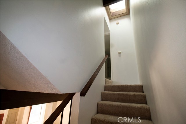 11818 Moorpark Street, Studio City CA: https://media.crmls.org/medias/8f25e9cd-9c1f-45c6-9b00-677cdd08cafd.jpg