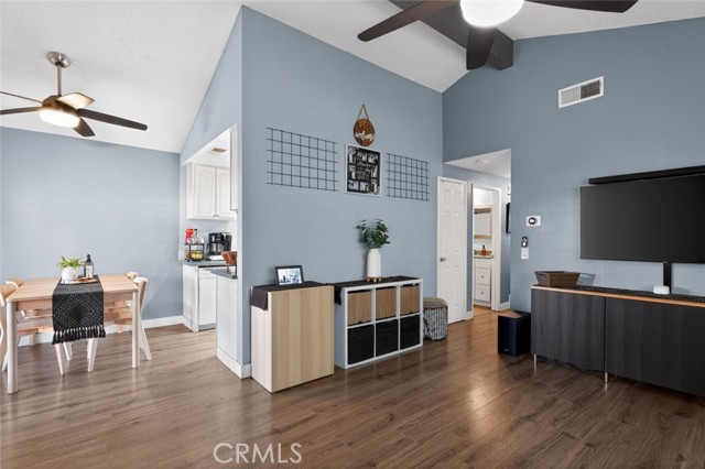 Detail Gallery Image 24 of 32 For 2537 Occidental Cir, Riverside,  CA 92507 - 3 Beds | 2 Baths