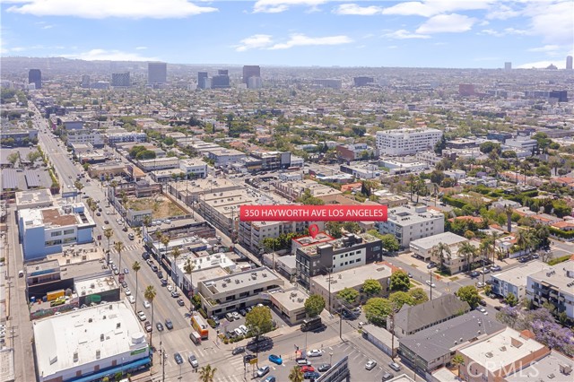 350 N Hayworth Avenue, Los Angeles CA: https://media.crmls.org/medias/8f282892-efd5-46c4-b82e-3cfbd7e4ec87.jpg