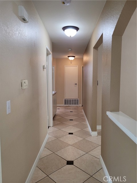 Detail Gallery Image 27 of 37 For 775 Falcon View, Upland,  CA 91784 - 3 Beds | 2 Baths