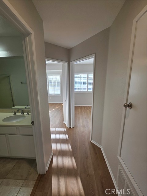 Detail Gallery Image 22 of 34 For 2211 Carob, Tustin,  CA 92782 - 3 Beds | 2/1 Baths