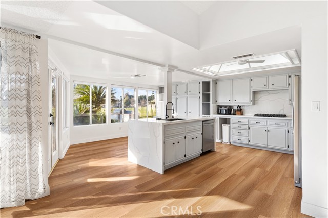 Detail Gallery Image 22 of 41 For 6500 Landfair, Bakersfield,  CA 93309 - 4 Beds | 2 Baths