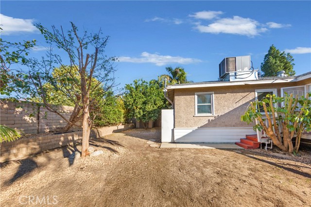 Detail Gallery Image 15 of 17 For 19937 Parthenia St, Northridge,  CA 91324 - 3 Beds | 2 Baths