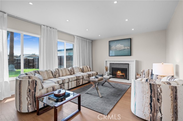 Detail Gallery Image 21 of 40 For 2957 Royal Palm Dr, Costa Mesa,  CA 92626 - 3 Beds | 2 Baths