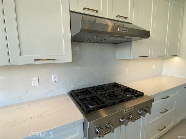 120 White Jasmine, Irvine CA: https://media.crmls.org/medias/8f2b96de-aa27-424c-81b7-06019935a113.jpg