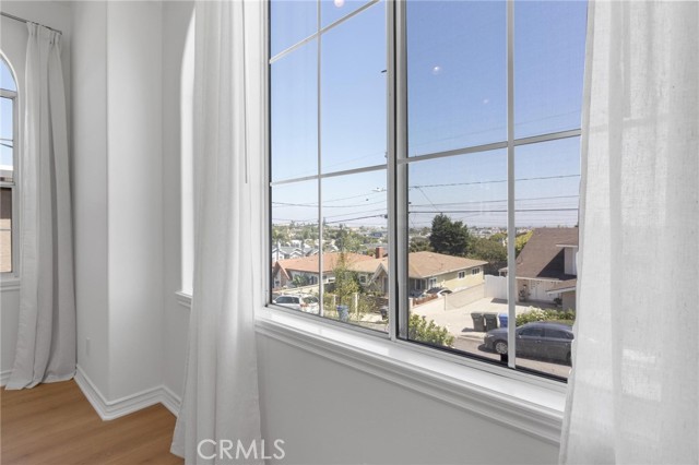 Detail Gallery Image 29 of 31 For 1225 Stanford Ave, Redondo Beach,  CA 90278 - 3 Beds | 2/1 Baths