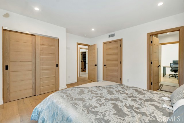 Detail Gallery Image 26 of 72 For 15641 High Knoll Rd, Encino,  CA 91436 - 5 Beds | 4/1 Baths