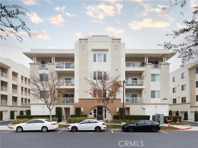 Detail Gallery Image 1 of 23 For 12920 Central Ave #401,  Hawthorne,  CA 90250 - 1 Beds | 1/1 Baths