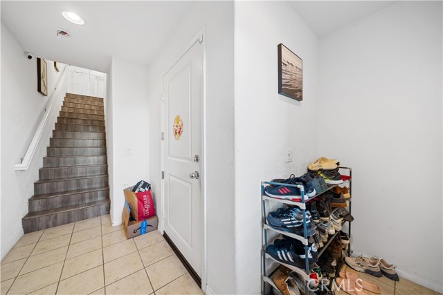 Detail Gallery Image 8 of 34 For 1118 Calle Montana, Montebello,  CA 90640 - 3 Beds | 2/1 Baths