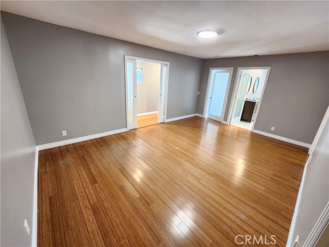 Detail Gallery Image 24 of 34 For 22240 Burton, Canoga Park,  CA 91304 - 4 Beds | 3 Baths