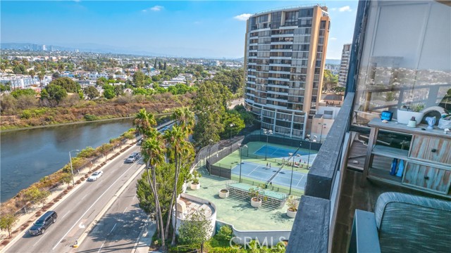 Detail Gallery Image 8 of 15 For 4265 Marina City Drive #811,  Marina Del Rey,  CA 90292 - 2 Beds | 2 Baths