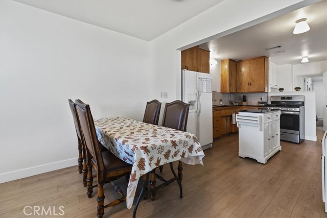 Detail Gallery Image 19 of 41 For 6964 Yellowstone, Riverside,  CA 92506 - 4 Beds | 2 Baths