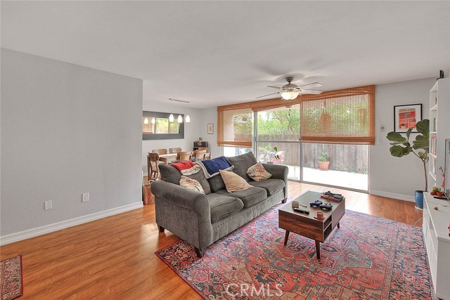 330 W California Boulevard, Pasadena CA: https://media.crmls.org/medias/8f2dfd31-1b29-4df0-be10-69b6ee04da8c.jpg