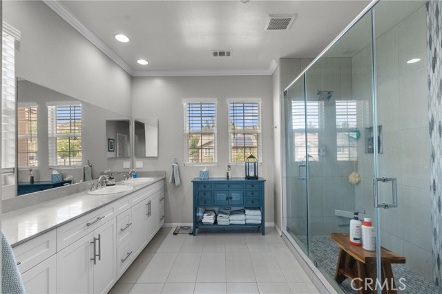 19512 Griffith Drive, Saugus CA: https://media.crmls.org/medias/8f2f3383-c74e-4eff-a6e6-15c872333a3f.jpg