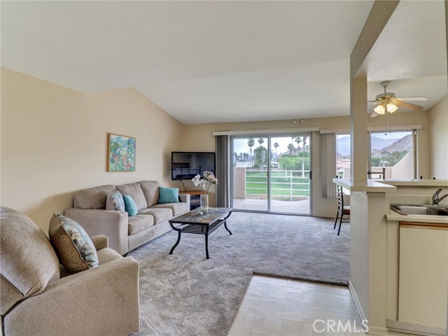 78209 Indigo Drive, La Quinta CA: https://media.crmls.org/medias/8f2f4faf-6dca-4dfa-a0a7-34756f2e8e86.jpg