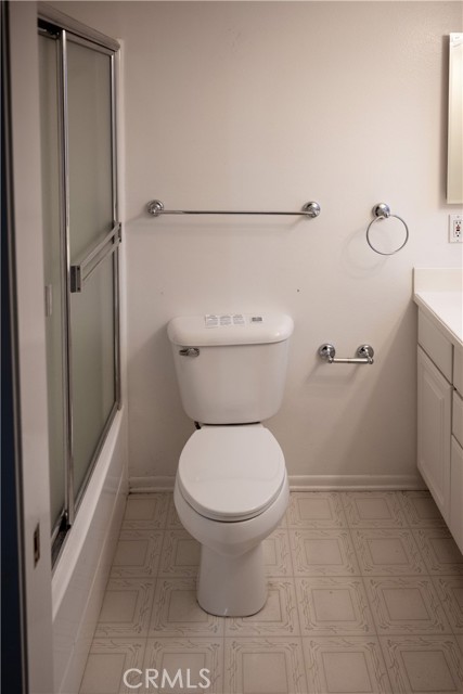 Detail Gallery Image 9 of 38 For 4208 Village 4, Camarillo,  CA 93012 - 2 Beds | 2 Baths