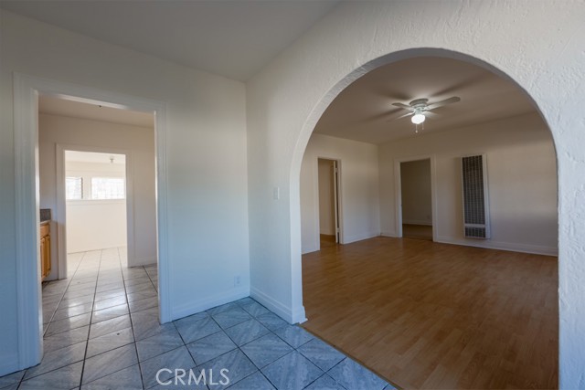 Detail Gallery Image 3 of 18 For 3316 112th, Inglewood,  CA 90304 - – Beds | – Baths