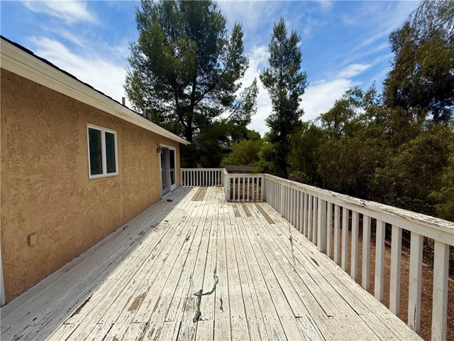 Detail Gallery Image 27 of 28 For 6618 Smoke Tree Ave, Oak Park,  CA 91377 - 4 Beds | 3 Baths