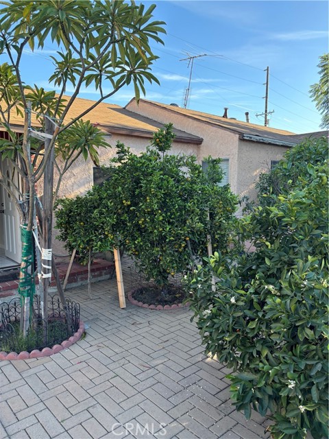 Detail Gallery Image 18 of 18 For 7880 N Claybeck Ave, Sun Valley,  CA 91352 - 2 Beds | 1 Baths