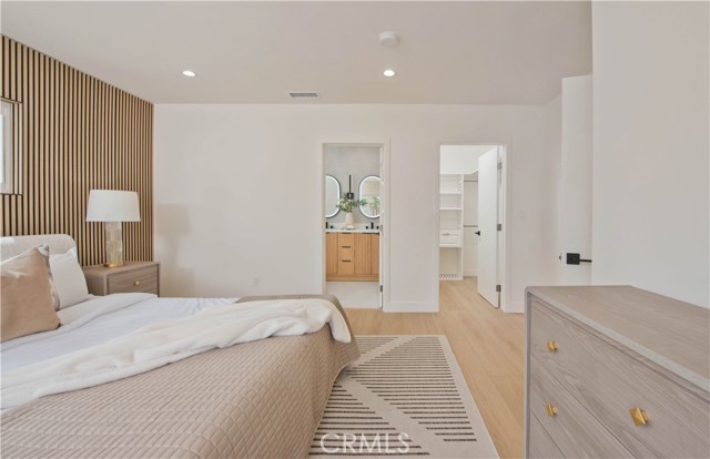 Detail Gallery Image 11 of 25 For 22330 Mobile St, Woodland Hills,  CA 91304 - 4 Beds | 2/1 Baths