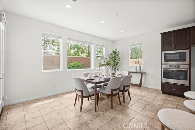 16119 Almond Avenue, Chino CA: https://media.crmls.org/medias/8f312365-5552-4b75-b6b6-33019ad19ef1.jpg