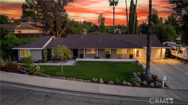 Front Image Thumbnail for CRIV25249346