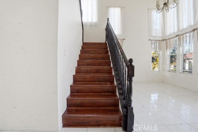 Detail Gallery Image 9 of 53 For 748 Navarro, Corona,  CA 92879 - 4 Beds | 3/1 Baths