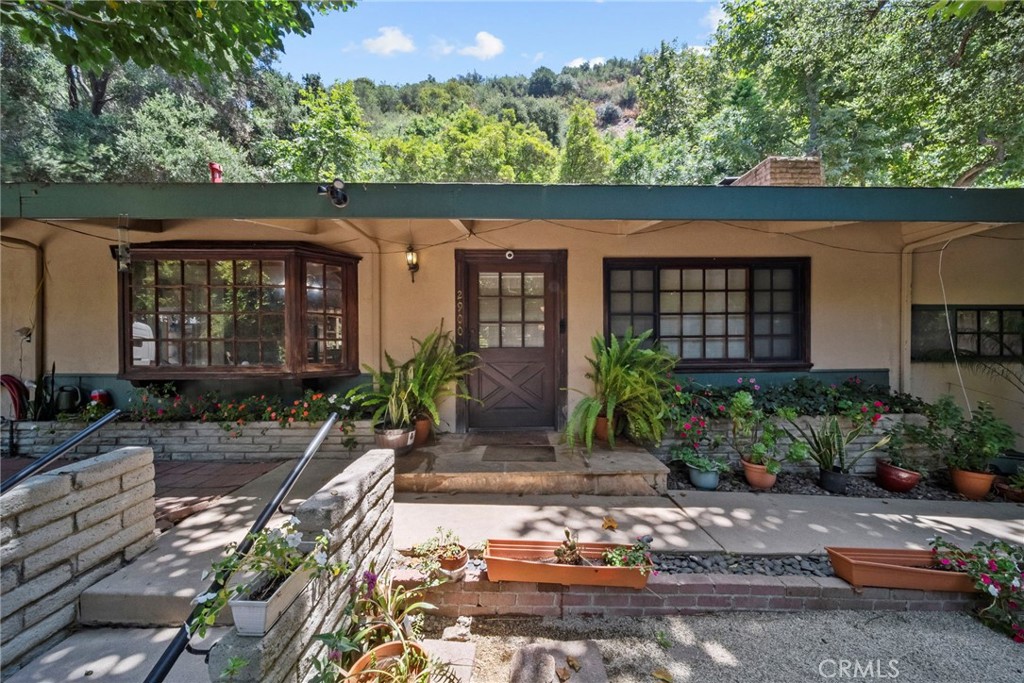 2900 Mandeville Canyon