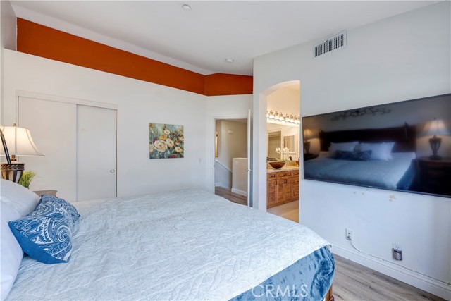 3518 E Berkshire Court, Orange CA: https://media.crmls.org/medias/8f33a727-73eb-4aa9-8a51-beabc30f4b8a.jpg