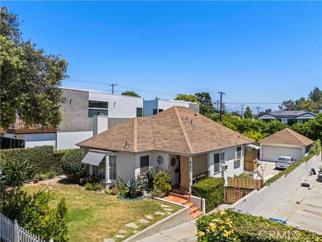4180 Tujunga Avenue, Studio City CA: https://media.crmls.org/medias/8f34d118-bdd3-496f-a257-3b3e9586f84d.jpg