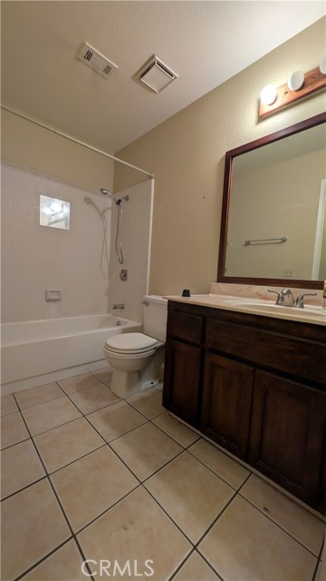 Detail Gallery Image 11 of 37 For 13959 Driftwood Dr, Victorville,  CA 92395 - 3 Beds | 2 Baths