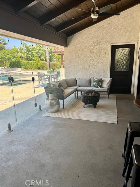 675 W Clark Street, Upland CA: https://media.crmls.org/medias/8f35e775-9b16-4761-9662-5224950aa755.jpg