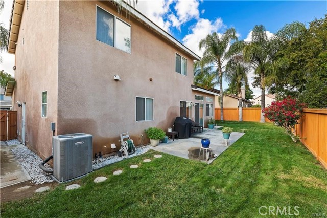 Detail Gallery Image 11 of 11 For 1508 Haddington Dr, Riverside,  CA 92507 - 3 Beds | 2/1 Baths