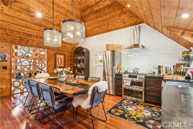 Detail Gallery Image 18 of 69 For 840 Coyote Walk, Lake Arrowhead,  CA 92352 - 4 Beds | 3 Baths