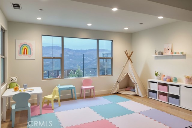 Detail Gallery Image 21 of 38 For 107 Somera, Irvine,  CA 92602 - 4 Beds | 3 Baths