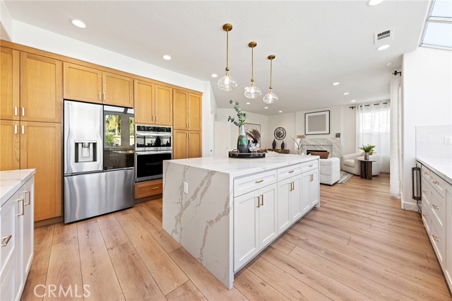 Detail Gallery Image 21 of 47 For 910 S Barton Ct, Anaheim,  CA 92808 - 4 Beds | 4/1 Baths