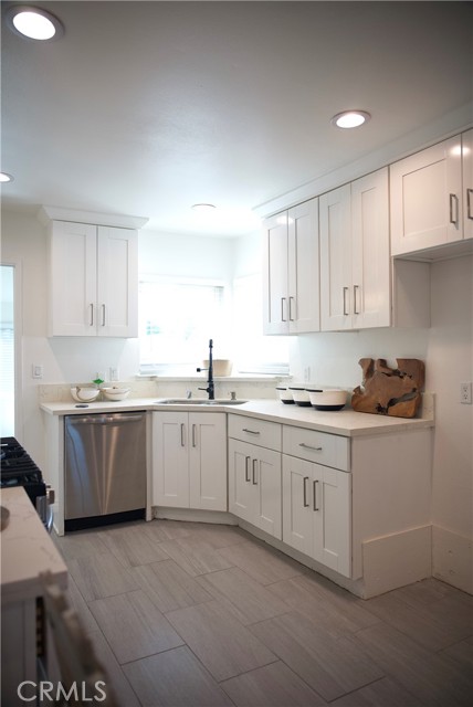 Detail Gallery Image 32 of 52 For 13622 Illinois St, Westminster,  CA 92683 - 8 Beds | 4 Baths