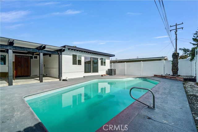 17919 Gard Avenue, Artesia CA: https://media.crmls.org/medias/8f378e7e-3e92-4c70-a4fc-74778f170989.jpg